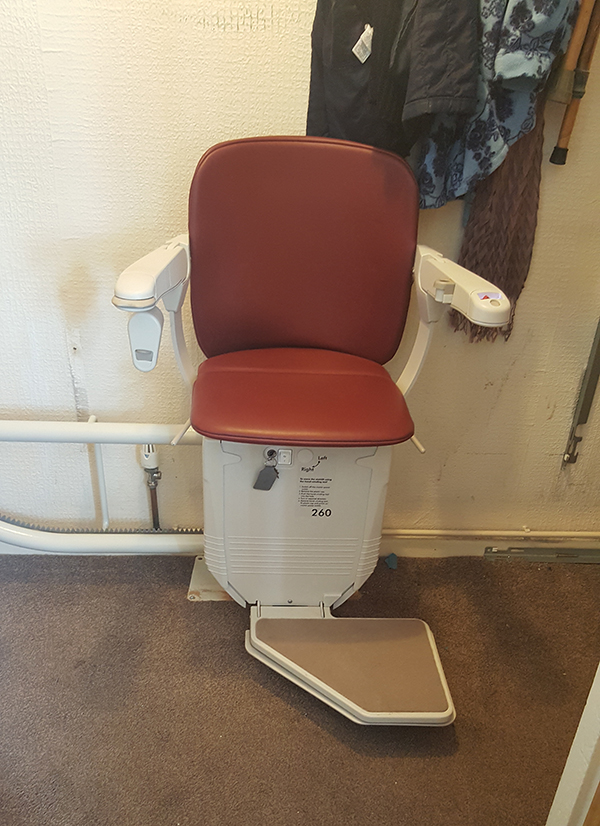 Reconditioned Stannah curved stairlift from Central Mobility